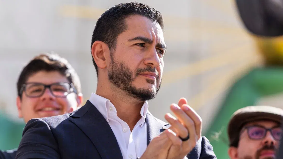 Democrats have an issue with Abdul El-Sayed. Republicans seem to have more issues.